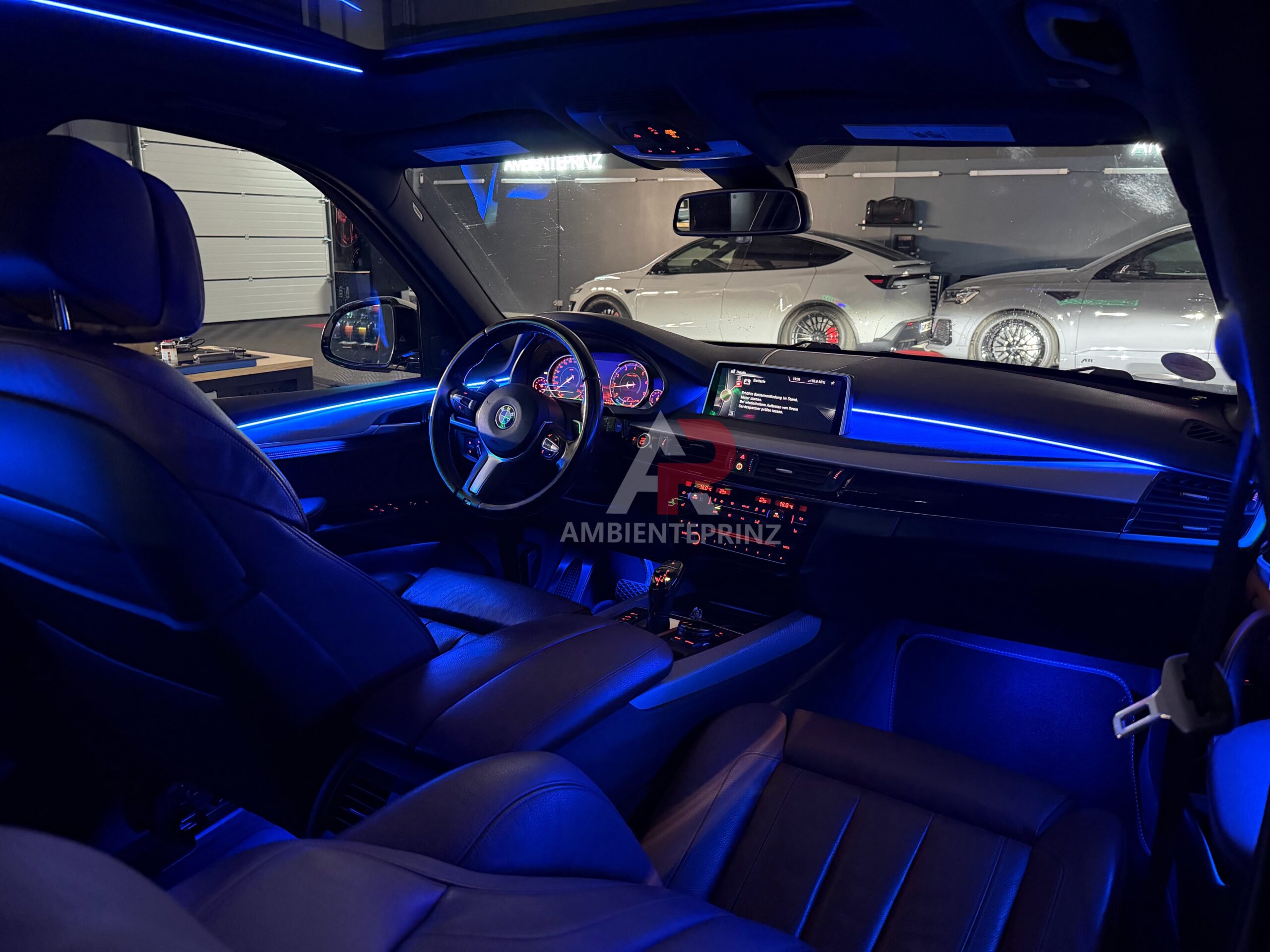 Ambientebeleuchtung für BMW X5 F15 inkl. Einbau (Nachrüstung)