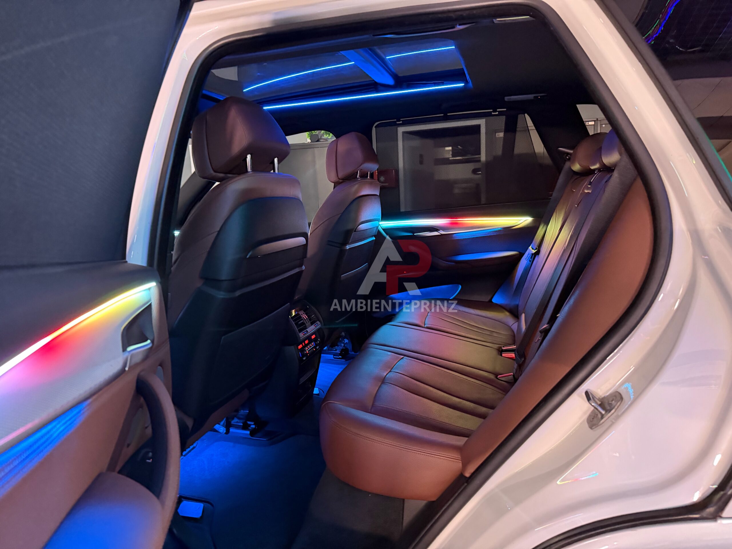 Ambientebeleuchtung für BMW X5 F15 inkl. Einbau (Nachrüstung)